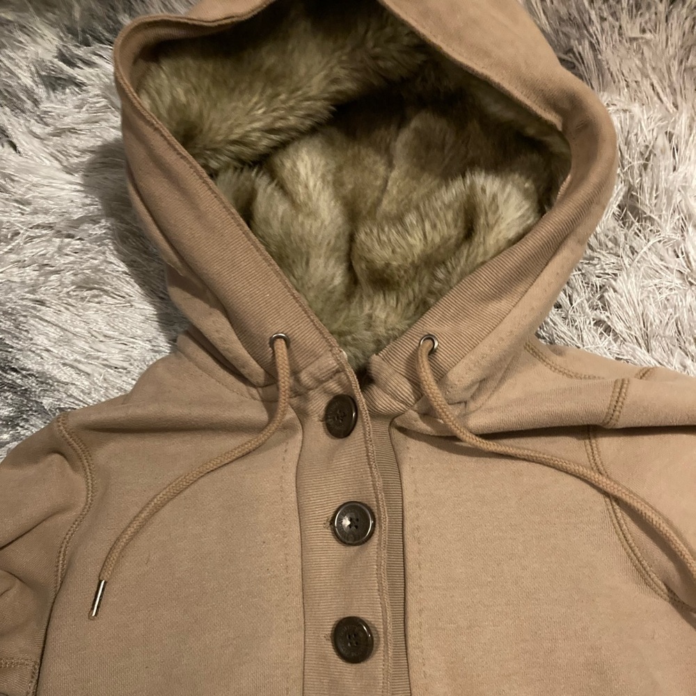American Eagle 🦅 Outfitters hoodie !! - Picture 9 of 13